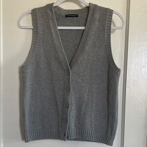 Brandy Melville Gray V-Neck Sweater Vest